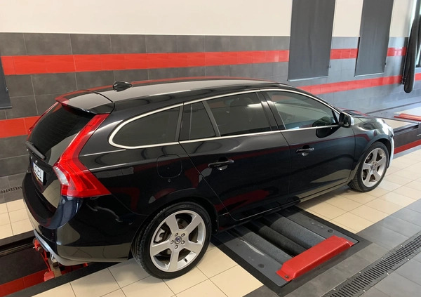 Volvo V60 cena 34900 przebieg: 249000, rok produkcji 2012 z Opalenica małe 191